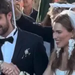 Μελία Κράιλινγκ: Η Ελληνίδα ηθοποιός του «Emily in Paris» παντρεύτηκε στη Σύρο