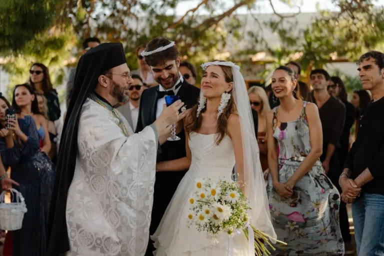 Μελία Κράιλινγκ: Έναν μήνα μετά τον γάμο της, μοιράστηκε αδημοσίευτες φωτογραφίες