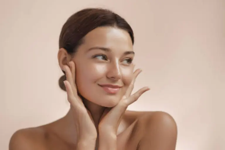 Νιασιναμίδη: Το skincare συστατικό που έχει γίνει εμμονή των beauty lovers – Και όχι άδικα