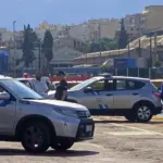 Σκηνές πανικού στο λιμάνι του Πειραιά: Αυτοκίνητο βούτηξε στη θάλασσα