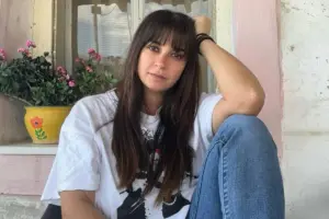 Φαραζή: 17 χρόνια γάμου και ακόμα «λιώνει» για τον Μαρατσώλα – Η τρυφερή φωτό