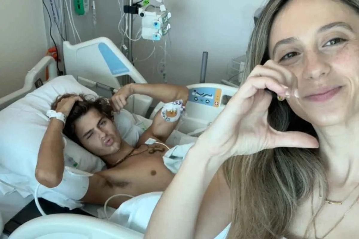 Ο νικητής του Survivor συνεχίζει τη δύσκολη μάχη του, με την οικογένειά του να βρίσκεται συνεχώς δίπλα του.
