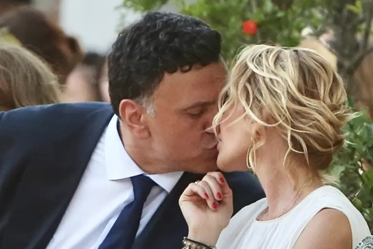 Μπαλατσινού - Κικίλιας: Τρυφερές στιγμές σε λαμπερή βραδιά μόδας