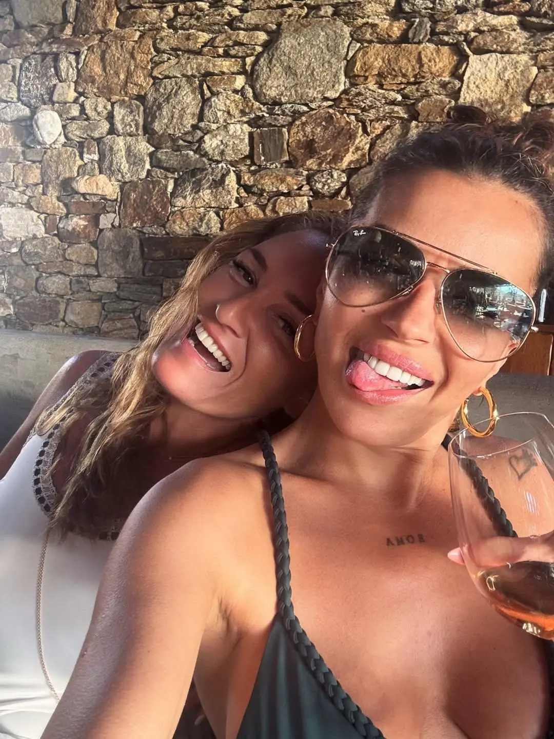 Η Χριστίνα Κολέτσα στη Μύκονο για τα γενέθλιά της