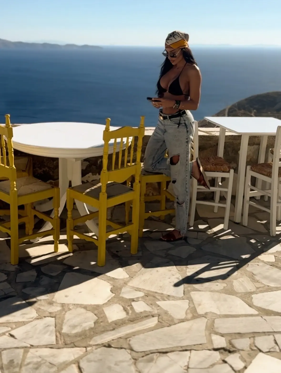 Η Ζέτα Θεοδωροπούλου με μπικίνι στην Τήνο