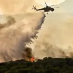 Λουτράκι: Υπό έλεγχο το πύρινο μέτωπο – Βελτιωμένη η κατάσταση