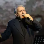 Μετά την απαγόρευση ο Μητσιάς ερμήνευσε τον «Γιάννη τον Φονιά» στον Ναό του Επικούριου Απόλλωνα