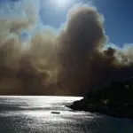 Στο έλεος της φωτιάς η χώρα – 73 πύρινα μέτωπα, πιο κρίσιμη η κατάσταση στη Βοιωτία