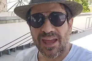 Καλοκαιρινός και ποτέ ξανά πολιτικός