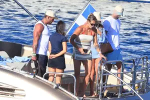 Αρίνα Σαμπαλένκα: Η θαλάσσια εξόρμηση με τον Γιώργο Φραγκούλη στη Μύκονο