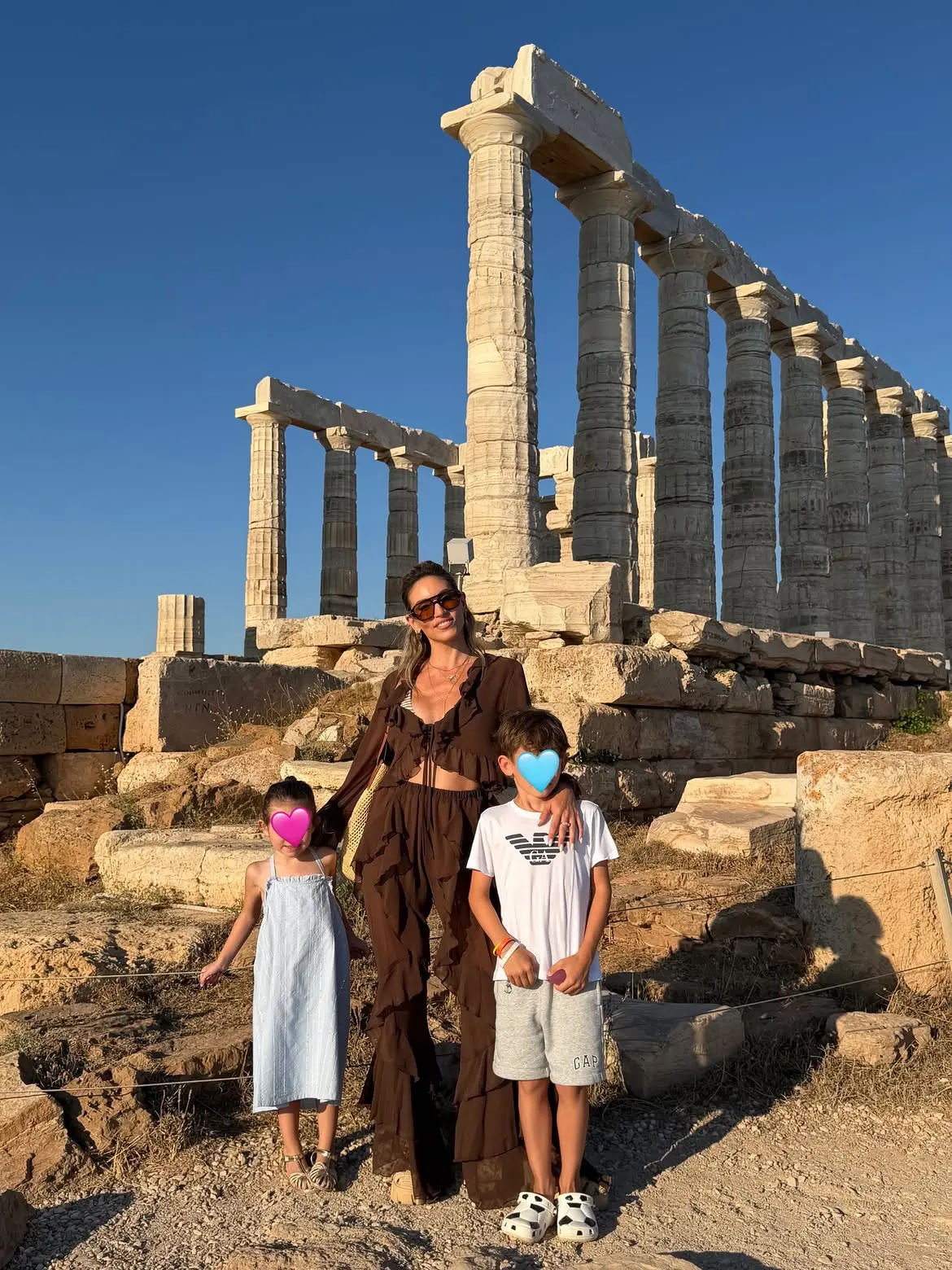 Η Αθηνά Οικονομάκου και ο Τσερέλα στο Σούνιο