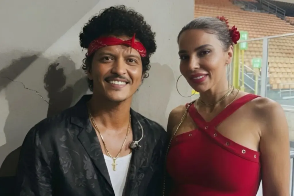 bruno mars kelli kelekidou