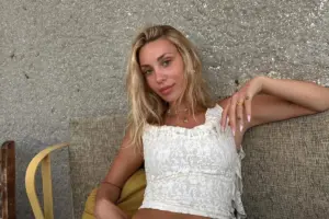 Πένθος για τη Γαρυφαλλιά Καληφώνη – Αποκλειστικό: Ποια ήταν η Πέννυ που έφυγε τόσο ξαφνικά