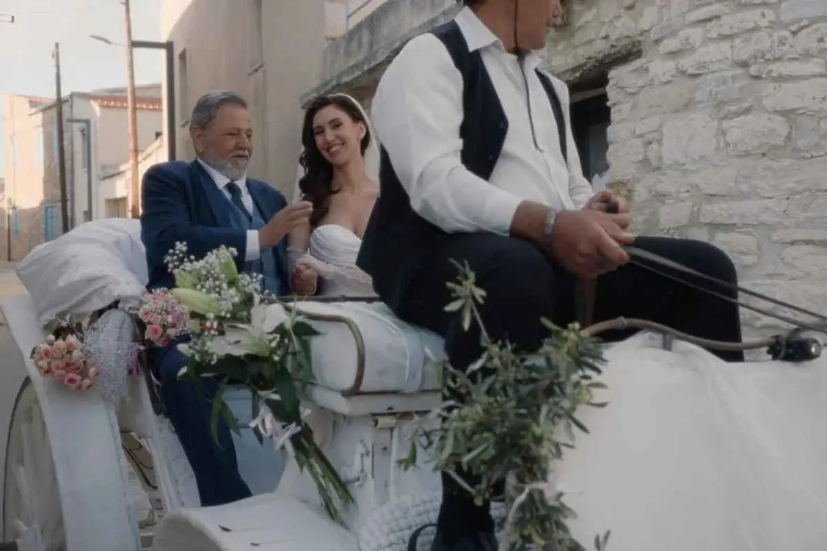 Η «Γη της Ελιάς» αποχαιρετά τους τηλεθεατές μετά από 969 επεισόδια.