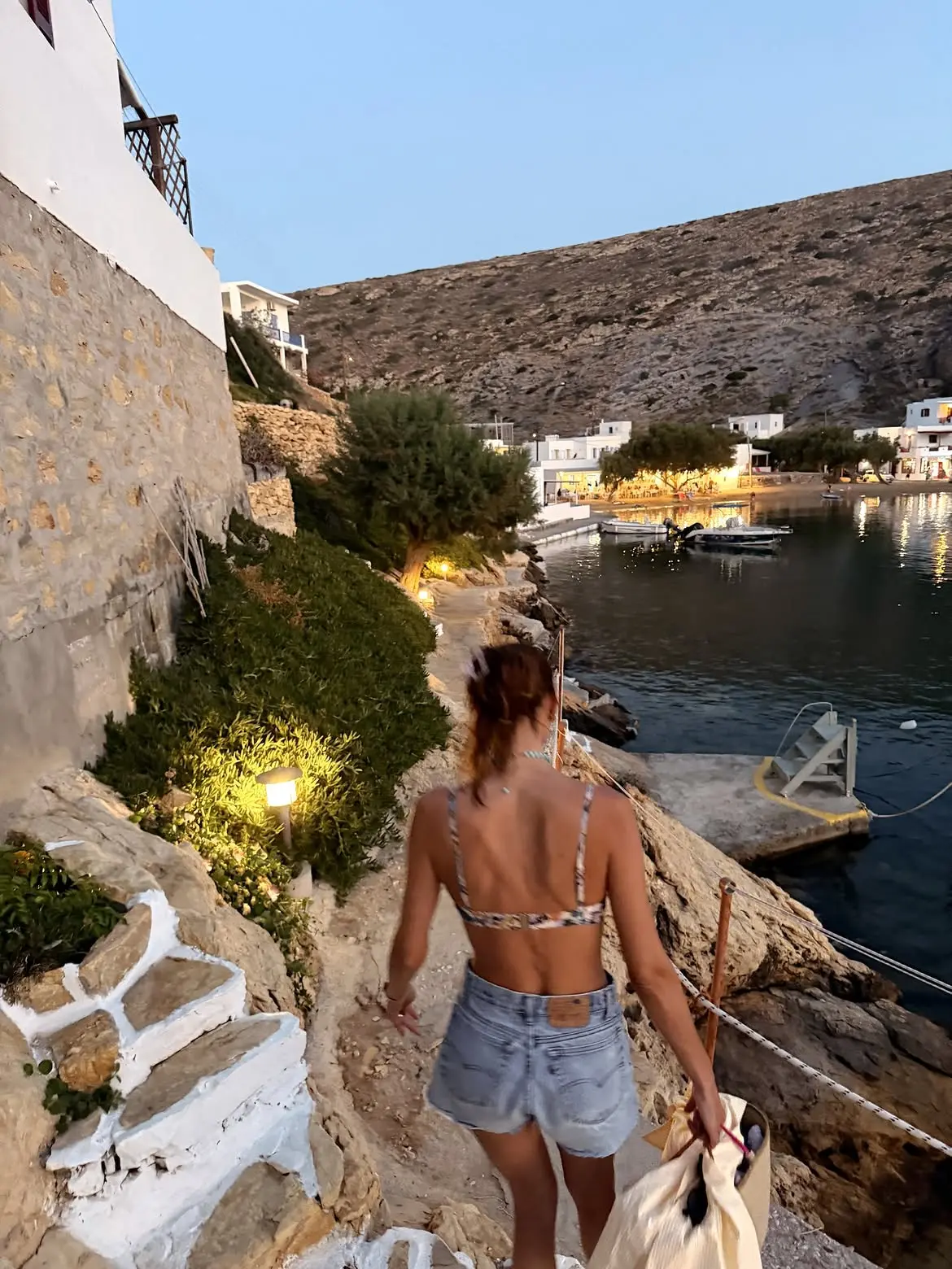 Η Ηλιάνα Παπαγεωργίου στη Σίφνο