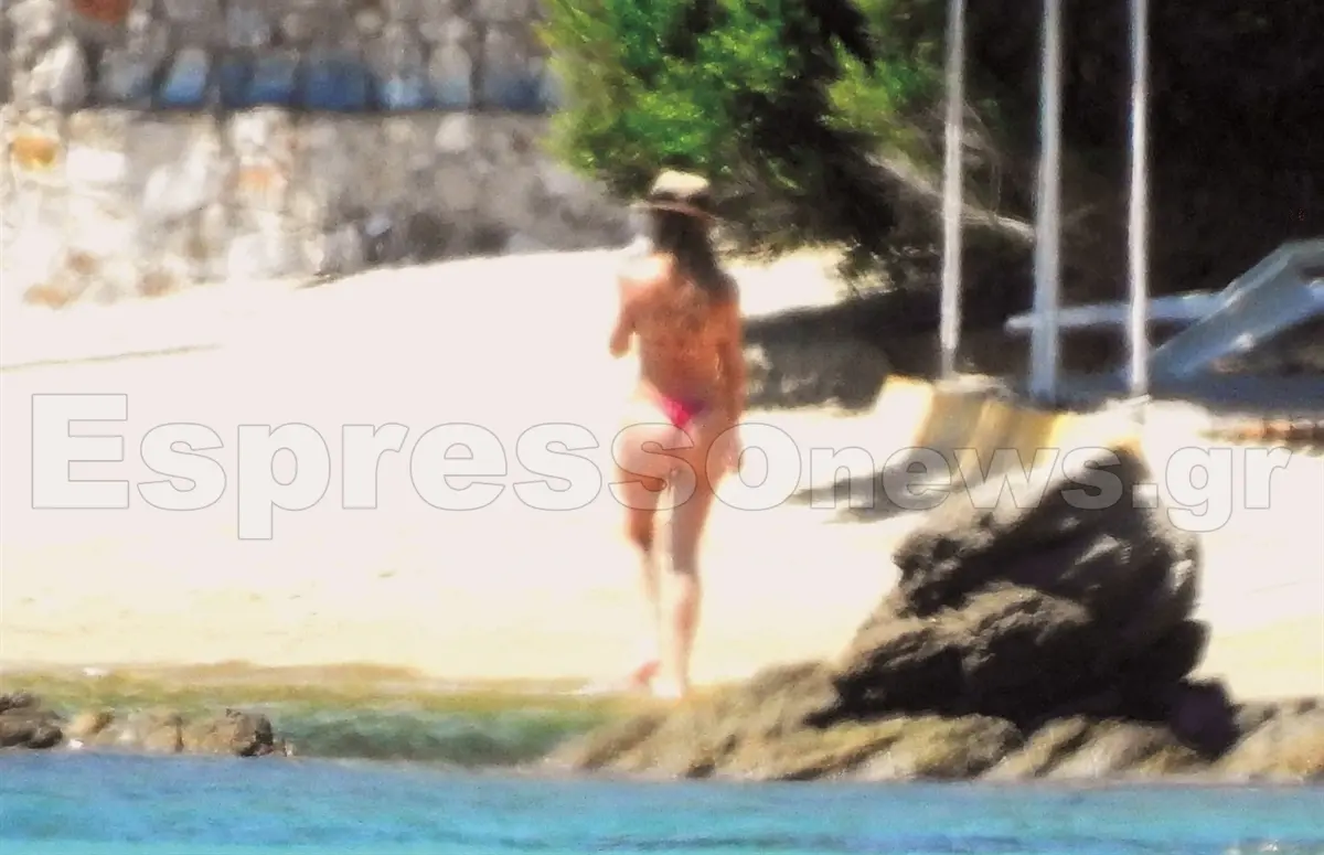 Η Κέιτ Χάντσον στην Σκιάθο