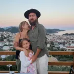 Κέιτ Χάντσον: Οι νέες βουτιές στη Σκιάθο και οι σέξι πόζες με μπικίνι