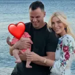 Η Κατερίνα Καινούργιου βρέθηκε στην Παναγία Εκατονταπυλιανή για το τάμα που είχε κάνει