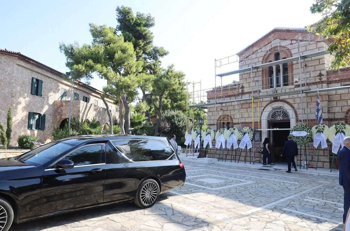 Κηδεία Μαίρης Λίντα