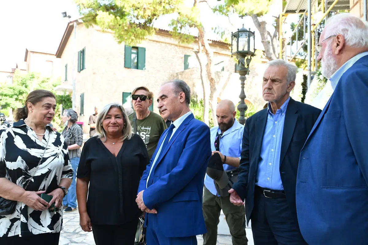 Κηδεία Μαίρης Λίντα