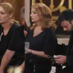 Το τελευταίο αντίο στη Μάρω Κοντού - Μαυροφορεμένοι και θλιμμένοι οι φίλοι της