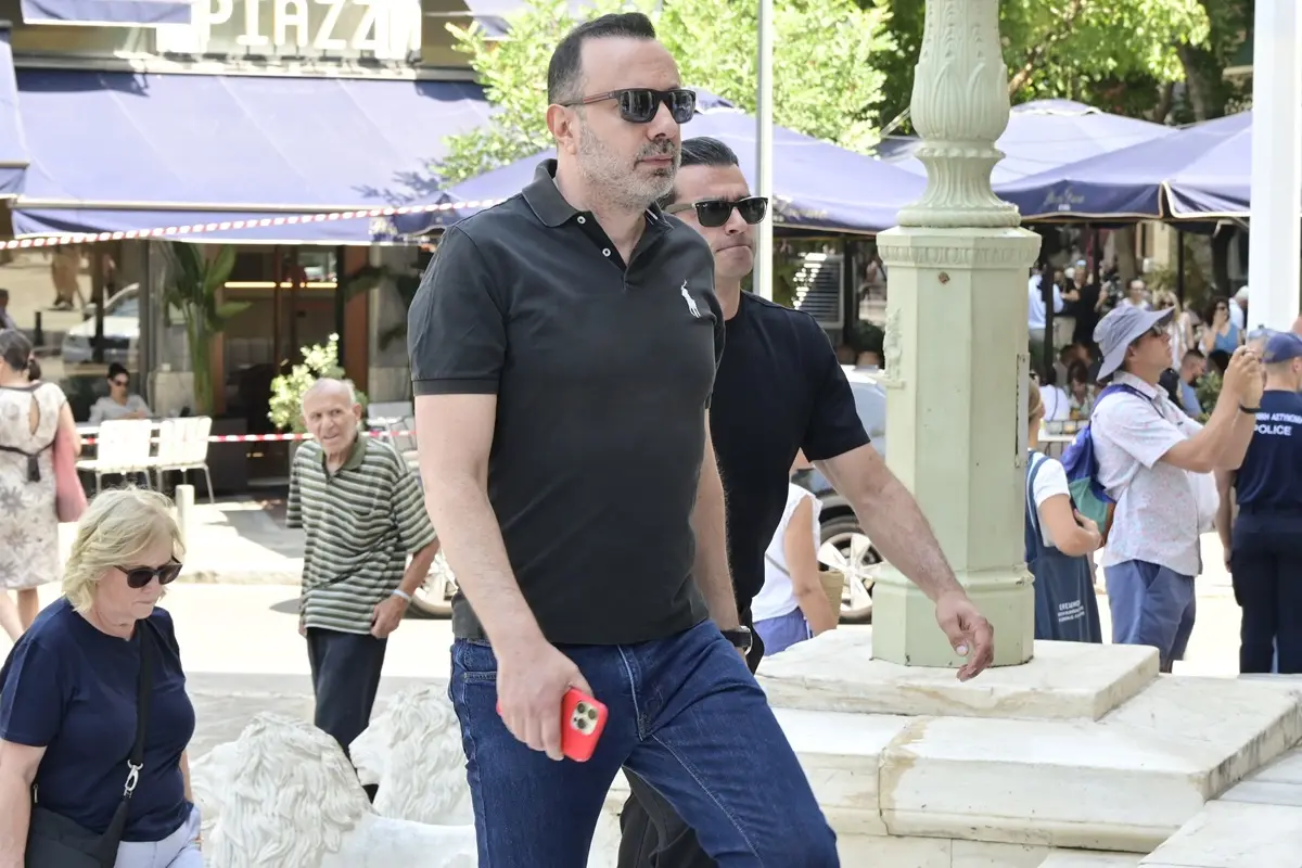 Κηδεία Μάρως Κοντού