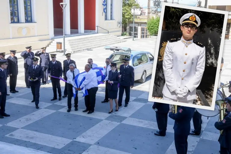 Βουβός πόνος στο Αγρίνιο: Το τελευταίο αντίο στον πυροσβέστη Κωνσταντίνο Λαιμοδέτη