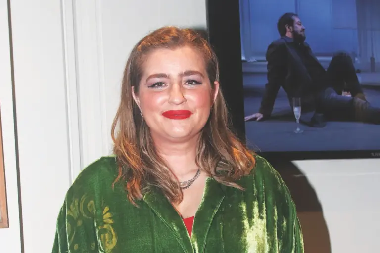 Η Μαρία Κίτσου έτοιμη για… φόνους στο καμπαναριό