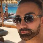 Νίκος Κοκλώνης: Καλοκαιρινή απόδραση στη Μύκονο με αγαπημένη παρέα
