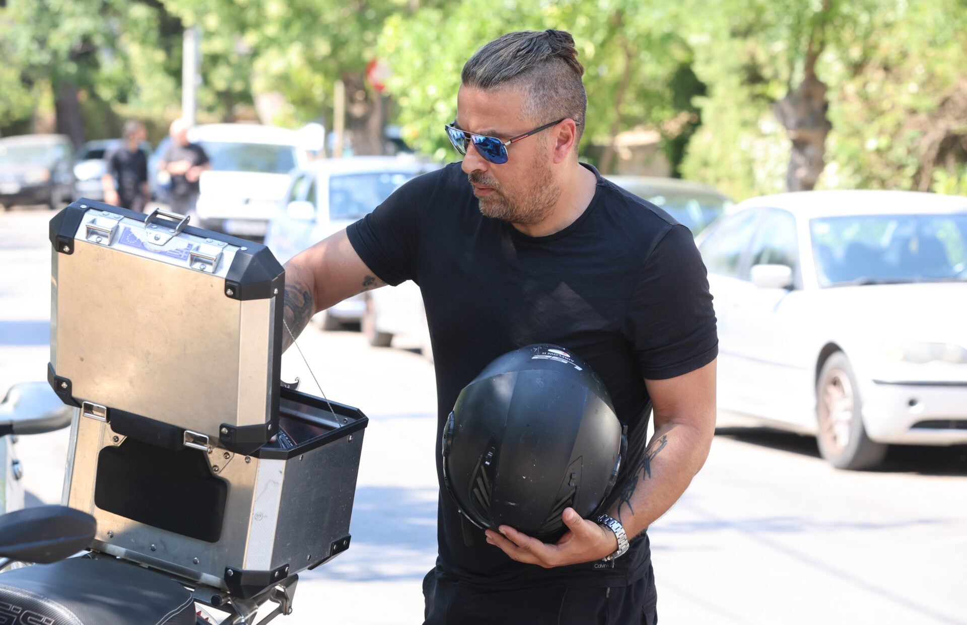 Ο Γιάννης Αϊβάζης