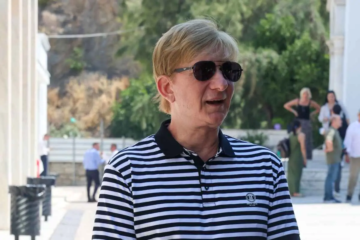 Ο Μάκης Δελαπόρτας αποχαιρέτησε τη Μαίρη Λίντα με μια συγκινητική ανάρτηση.
