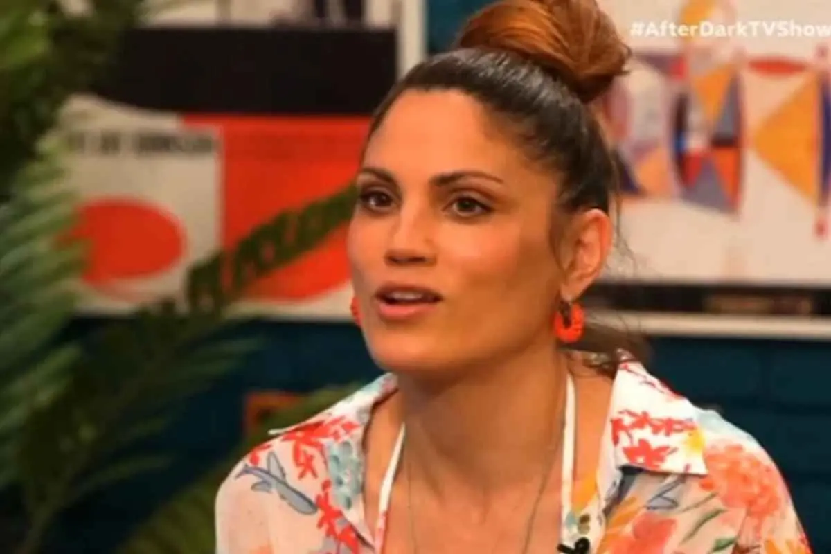 Η Μαίρη Συνατσάκη αποκάλυψε ότι χρειάστηκε τουλάχιστον 10 με 11 χρόνια για να μάθει να διαχειρίζεται τις κρίσεις πανικού.