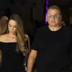 Μαρία Αντωνά: Ο Γιώργος Λιάγκας παίζει πιάνο στις διακοπές τους στην Κρήτη
