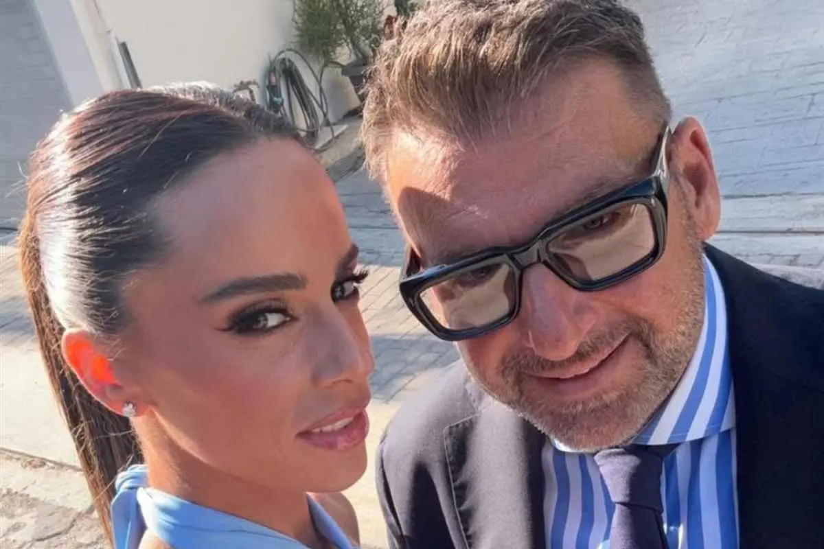Η Μαρία Αντωνά και ο Γιώργος Λιάγκας κάνουν διακοπές στην Ελούντα