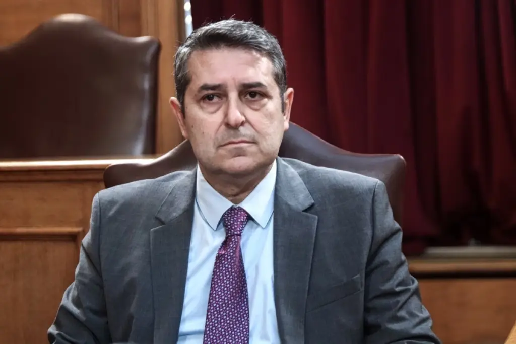 Γιώργος Μυλωνάκης υφυπουργός υγεία κατάρρευση Μαξίμου κώμα συνέντευξη Καθημερινή