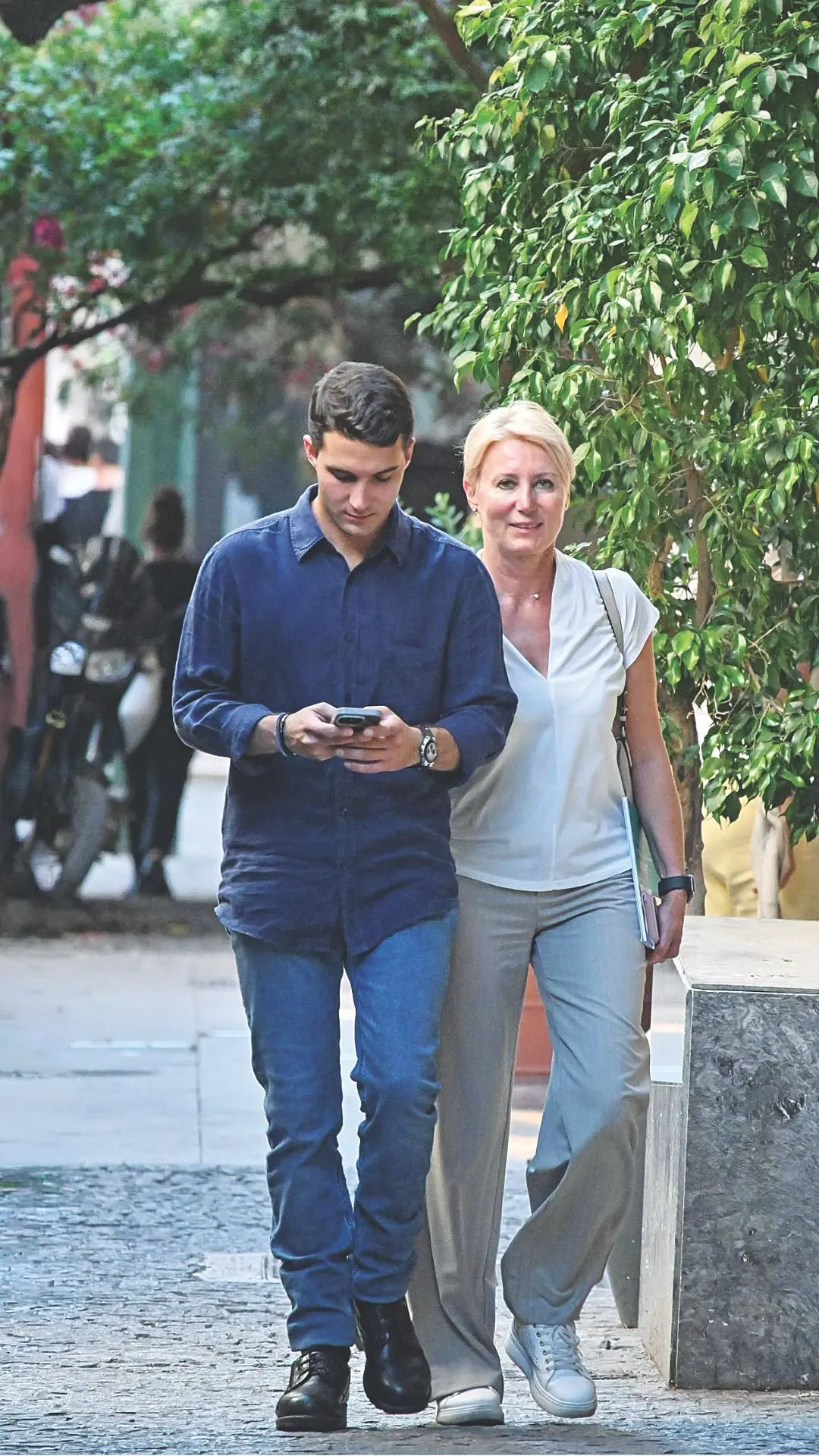 Η Νατάσα Παζαΐτη με τον γιο της Αλεάξανδρο