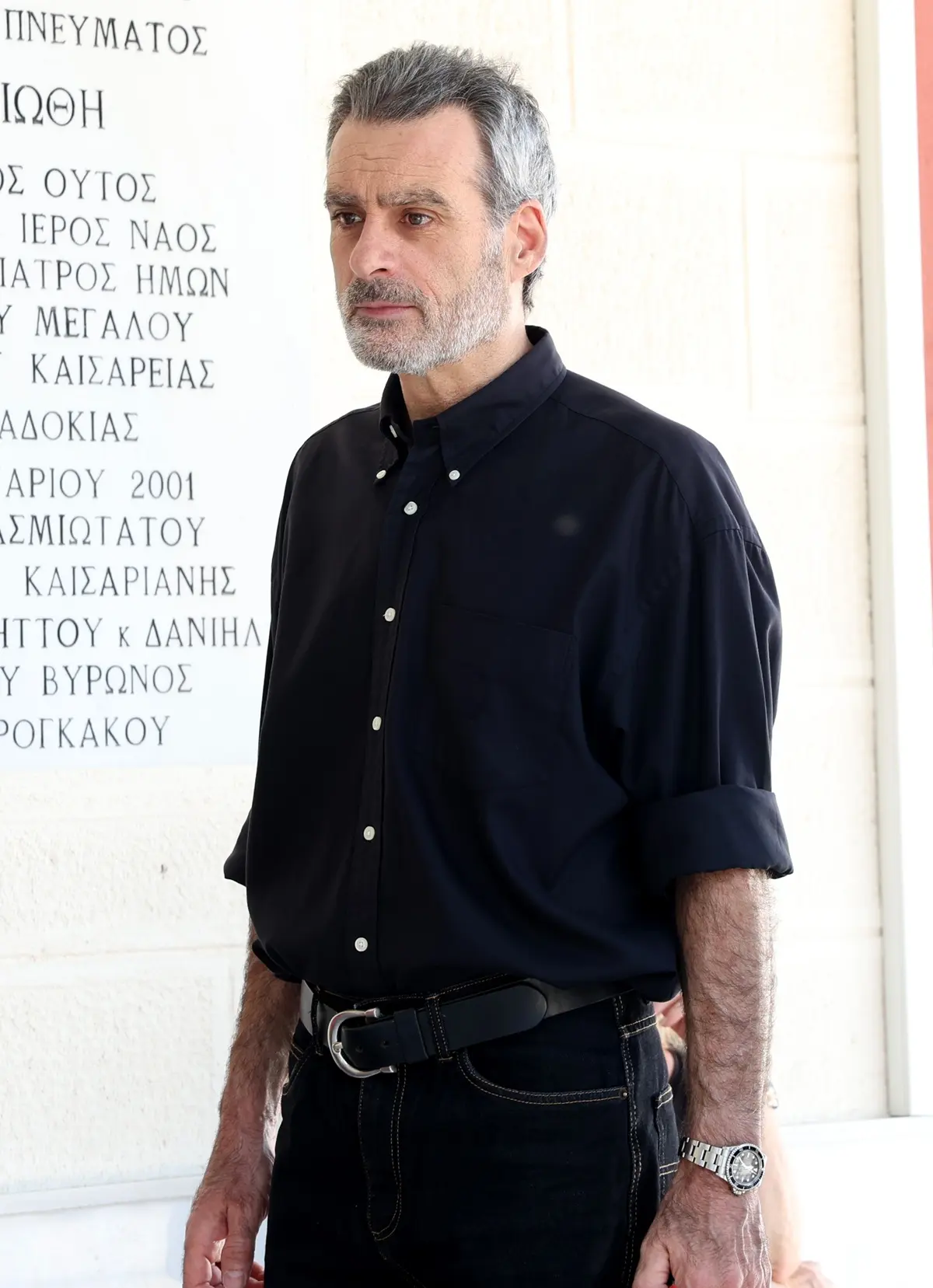 Ο Νίκος Σταγόπουλος στην κηδεία του Μιχάλη Μόσιου