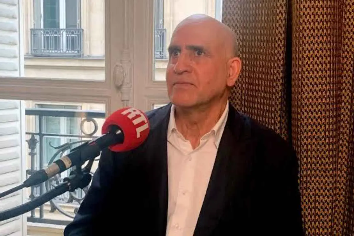 Ο Ντανιέλ Σιάντ βρέθηκε νεκρός στο σπίτι του σε προάστιο του Παρισιού. 