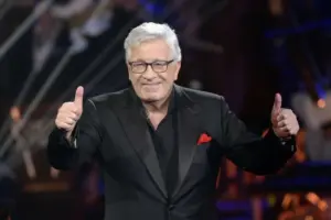 Πεπίνο Ντι Κάπρι: Πέθανε ο σπουδαίος Ιταλός τραγουδιστής