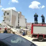 Πετράλωνα: «Σαν χάρτινος πύργος έπεσε» - Η περιγραφή του ιδιοκτήτη της διπλανής πολυκατοικίας