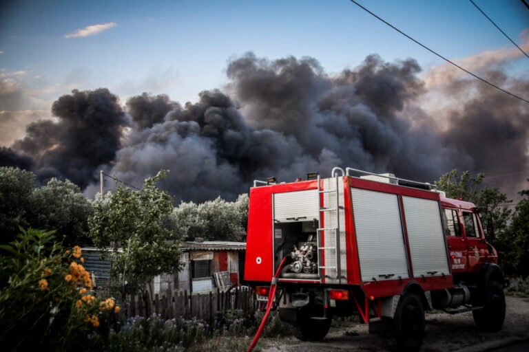 Νέα τραγωδία στις φωτιές: Νεκρός και πυροσβέστης στο Γύθειο