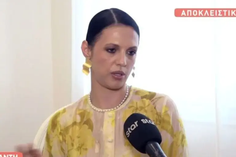 Η Ραμόνα Βλαντή «πυροβολεί» τη Λιόλιου: «Το πέρασα για καρναβάλι»