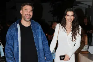Τρελά ερωτευμένος ο Σαμπάνης με τη Σαρρή: «Με κάνει συνέχεια να γελάω»
