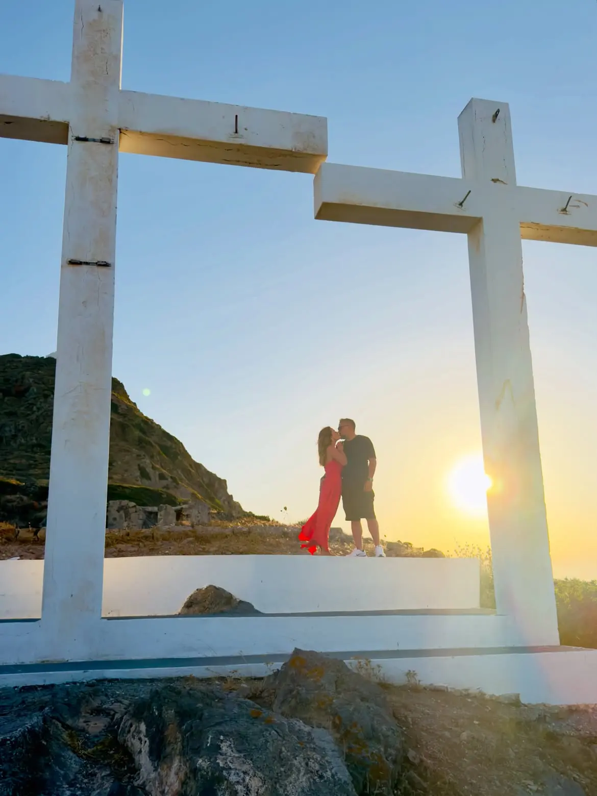 Η Βάσω Λασκαράκη και ο Λευτέρης Σουλτάτος στη Μήλο