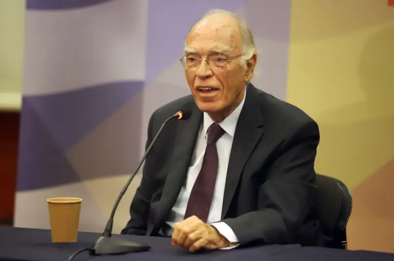 Πέθανε ο Βασίλης Λεβέντης