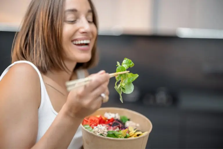 Volume Eating: Η διατροφική τάση που σου επιτρέπει να τρως περισσότερο χωρίς τύψεις