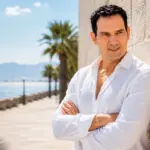 «Φέρτε χάπια»: Το νέο τραγούδι του Γρηγόρη Χατζημιχαήλ που βάζει φωτιά στο καλοκαίρι