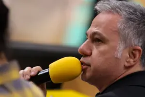 Ζαραλίκος: Fake είδηση στοχοποίησε τον 6χρονο γιο του