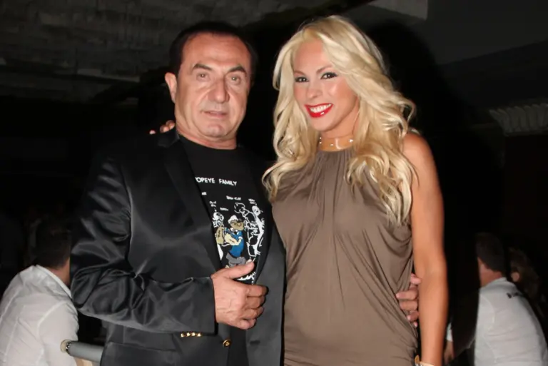 Το flashback του Πανταζή – Δημοσίευσε φωτό αγκαλιά με τη Ζώζα Μεταξά και την μικρή Κόνι