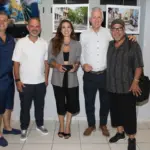 Λαμπερά εγκαίνια για την επετειακή αναδρομική έκθεση φωτογραφίας του βραβευμένου Κωνσταντίνου Καράμπελα
